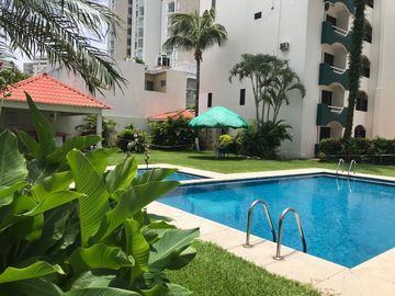 Departamento en Venta, Boca del Río, Alberca y muy cerca de la playa.