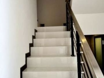 RUMAH 2 LANTAI BARU GRESS MANYAR JAYA hadap utara