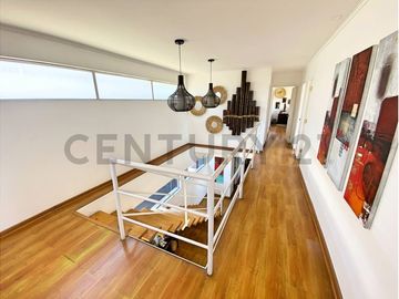 Se vende casa con excelente vista en Peñuelas.