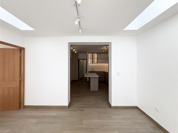Hermoso departamento en venta de 3 dorm. en Providencia