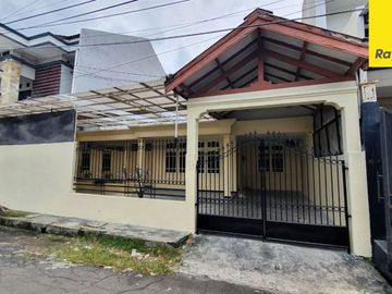 Disewakan Rumah di Darmo Permai Utara, Surabaya