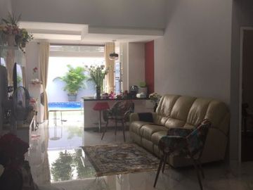 Rmh mewah siap huni dgn private swimming pool pd.labu,Jaksel