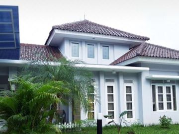 Rmh mewah siap huni dgn private swimming pool pd.labu,Jaksel