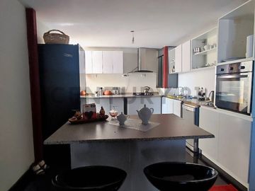CASA COMERCIAL EN VENTA DE 1840M2,  EN POCOLLAY DE TACNA,