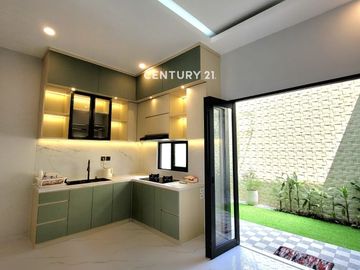 Rumah Dalam Cluster Bebas Banjir Di Graha Raya Gb 18134