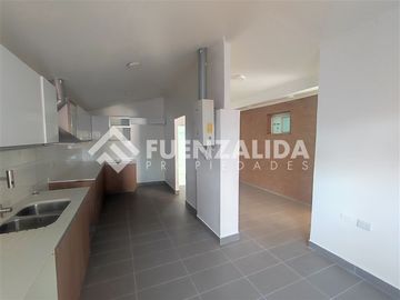 Casa en venta de 3 dorm. en Peñalolén