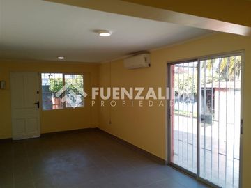 Casa en venta de 3 dorm. en Peñalolén
