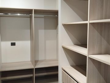 Departamento en venta de 3 dorm, 3 baños en Las Condes.