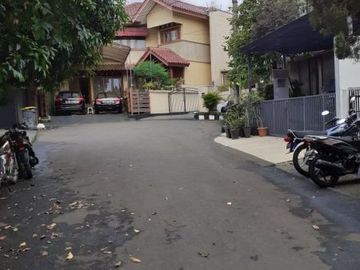 Rumah Mewah 2.5 Lantai di Maleo Bintaro Jaya, 2767
