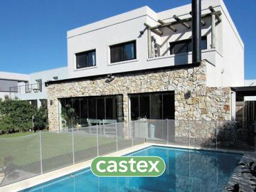 Casa en venta en Nordelta, barrio Tipas