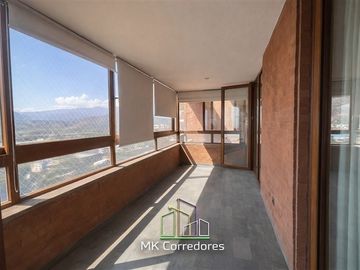 Maravilloso departamento en venta, Eje Kennedy, Las Condes