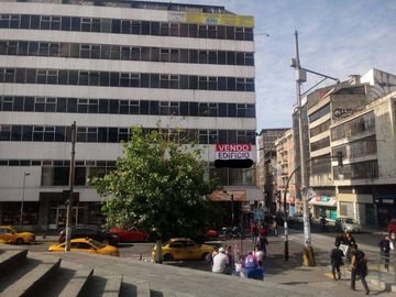 Venta de edificio de 8 pisos sector centro norte.