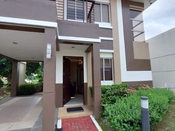 4 Bedroom House along Emilio Aguinaldo Highway
