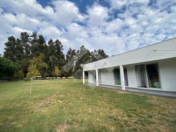 Casa Mediterránea 5D/5B en Parcela Condominio Talagante