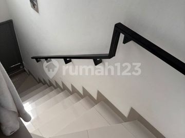 Disewakan Cepat Murah Rumah di Cluster Florida Pik 2 Unfurnished Tipe Amber