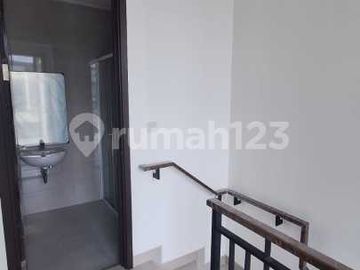 Dijual Cepat Rumah Milenial Pik2 Extension 4,5X10 Kosongan Baru