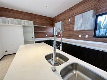 Venta de Casa en Lomas de Juriquilla