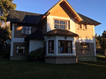 Casa Barrio La Colina