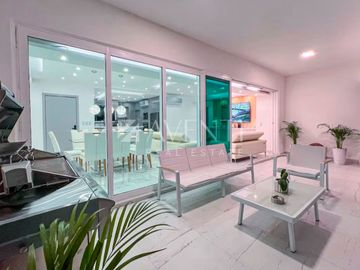Departamento en Venta/Renta, Isola, Puerto Cancún, Cancún en Venta