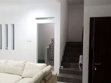 Rumah Asri Modern Sangat Terawat 2LT Diarea Polban Sarijadi Ciwaruga Bandung