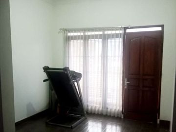 Rumah Asri Modern Sangat Terawat 2LT Diarea Polban Sarijadi Ciwaruga Bandung