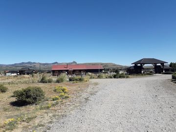 Lote en Barrio Privado Las Marías del Valle  -  a metros del Aeropuerto Chapelco. 1500 mts2 terreno plano con excelentes vistas.