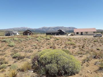 Lote en Barrio Privado Las Marías del Valle  -  a metros del Aeropuerto Chapelco. 1500 mts2 terreno plano con excelentes vistas.