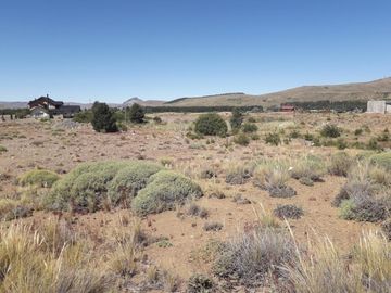 Lote en Barrio Privado Las Marías del Valle  -  a metros del Aeropuerto Chapelco. 1500 mts2 terreno plano con excelentes vistas.