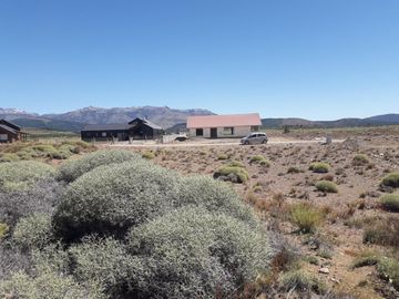 Lote en Barrio Privado Las Marías del Valle  -  a metros del Aeropuerto Chapelco. 1500 mts2 terreno plano con excelentes vistas.