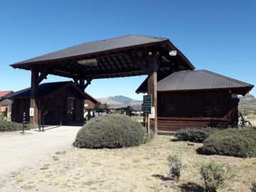 Lote en Barrio Privado Las Marías del Valle  -  a metros del Aeropuerto Chapelco. 1500 mts2 terreno plano con excelentes vistas.