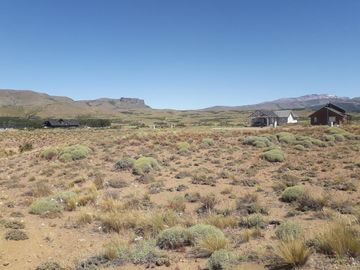 Lote en Barrio Privado Las Marías del Valle  -  a metros del Aeropuerto Chapelco. 1500 mts2 terreno plano con excelentes vistas.