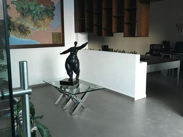 EDIFICIO EN VENTA AVENIDA PERIODISMO