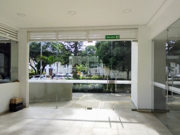 apartamento en venta en la flora. Cod V11283
