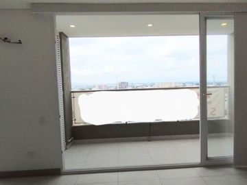 apartamento en venta en la flora. Cod V11283