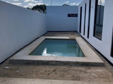 Casa en venta de un piso en privada residencial en Cholul