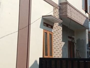 Rumah 2 lantai cluster 500 jt an di rangkapan jaya depok