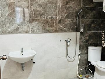 Disewakan Rumah 2 Lantai Siap Huni Di Bintaro