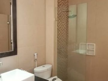 For Rent 4BR Tropical House inside Compound at Kemang