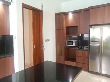 For Rent 4BR Tropical House inside Compound at Kemang