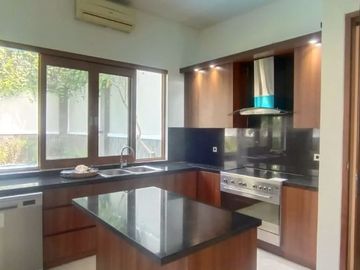 For Rent 4BR Tropical House inside Compound at Kemang