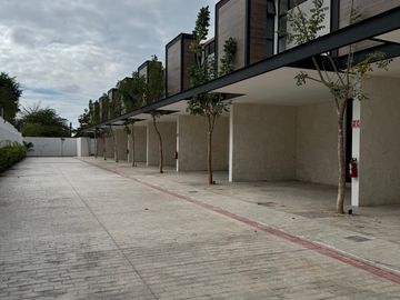 Casa en venta tipo TH al norte de Mérida en Santa Gertrudis Copó