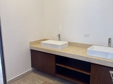 Casa en venta tipo TH al norte de Mérida en Santa Gertrudis Copó