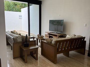 Casa en venta tipo TH al norte de Mérida en Santa Gertrudis Copó