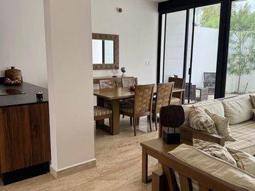 Casa en venta tipo TH al norte de Mérida en Santa Gertrudis Copó