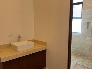 Casa en venta tipo TH al norte de Mérida en Santa Gertrudis Copó