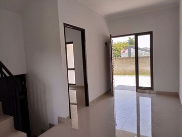 Rumah 2 lantai Strategis dekat Pamulang Tangerang Selatan