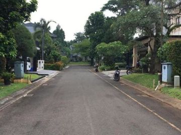 Rumah mewah di Kawasan Elit Taman Menteng, Bintaro Jaya siap Huni. Harga 6 Man