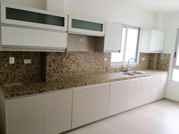 Casa - Vía a la Costa
