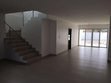 Casa - Vía a la Costa