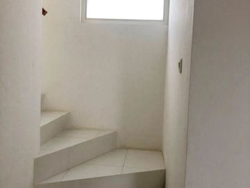 Rumah Ciputra 2 Lantai Luas 96 di Citra Garden Buring Malang
